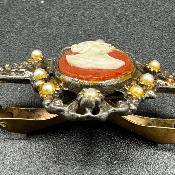 Very Old Vintage Carved Shell Cameo Scarf Clip - Picture 12 of 15
